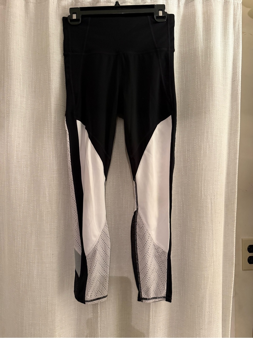 Athleta Precision High Rise 7/8 Tights black white grey with mesh size S